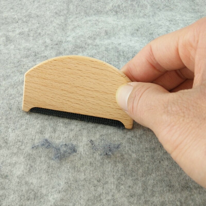 Portable Wooden Tray Hair Comb Cashmere Sweater Hair Remover Hair Ball Trimmer Wooden Clothes Ball Remover