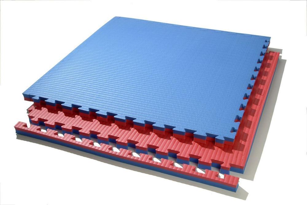 Suelo tatami puzzle 3 cm (azul / rojo). Planchas de 1 x 1 m GRUPO CONTACT