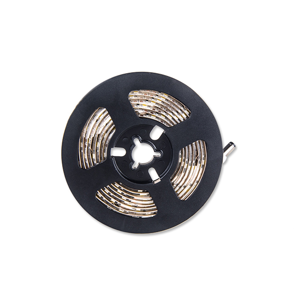 5m LED Strip med PIR Bevægelsessensor - 12V DC - IP65 Vandtæt - Inkl. Strømadapter: Rød / Blå / 21-30w