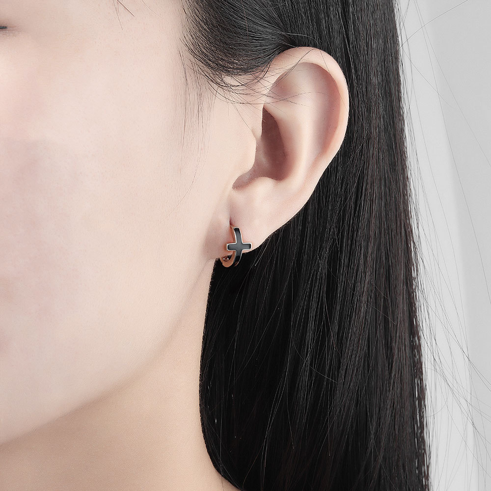 Livvy simples preto cruz pequena argola prata cor brincos para homem e mulher hip-hop punk rua jóias