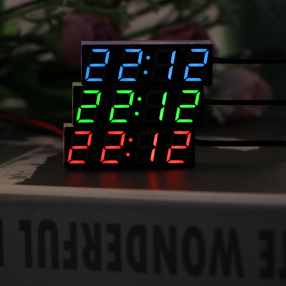 Bil elektrisk ur digital timer ledet temperatur ur termometer voltmeter led display digitalt ur grøn blå rødt lys