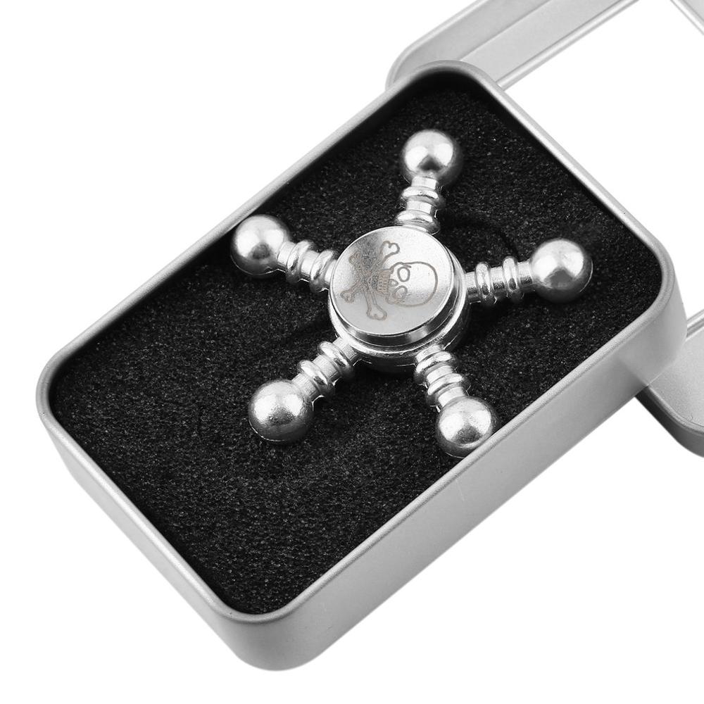 Novedoso Spinner de Metal Antiestrés con cinco cuchillas Spinner giratorio para dedos para adultos para autismo giroscopio pirata: Silver