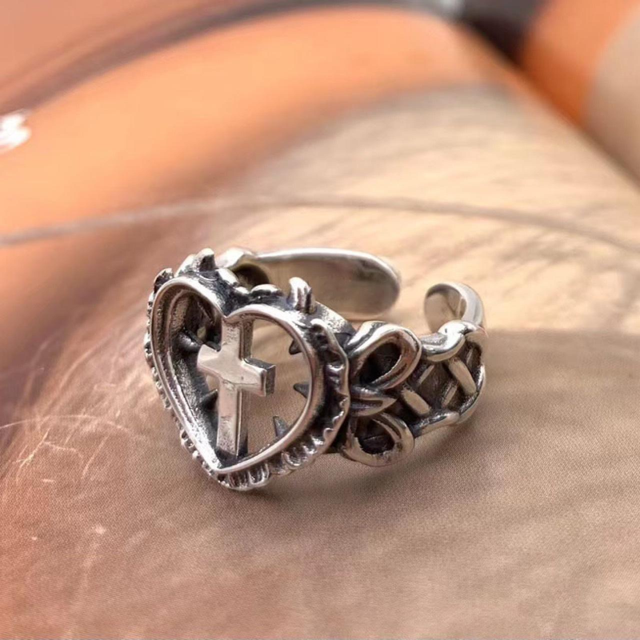 Anillo gótico de corazón de Cruz de muerte para mujer y hombre, accesorios de joyería de Punk, Vintage, anillo ajustable de corazón hueco,