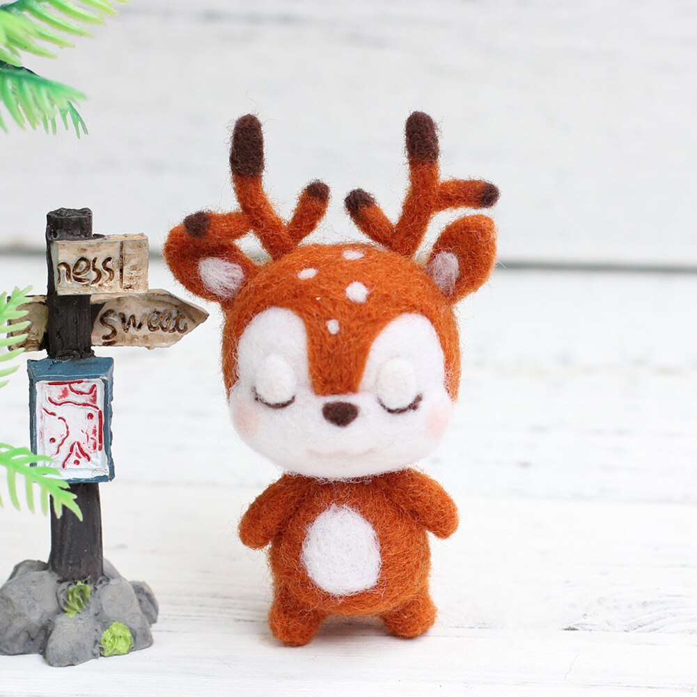 Wool Felt Craft DIY Handmade Toy Animal Doll Wool Felt Poked Kitting Non-Finished DIY Wool Needle Felting Package Set