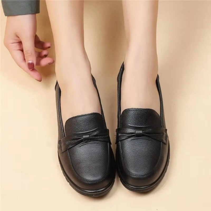 Lente Vrouwen Schoenen Lage Top Ronde Kop Loafers Waterdichte Zachte Lederen Schoenen Effen Kleur Veelzijdige Casual Schoenen Zapatos Mujer