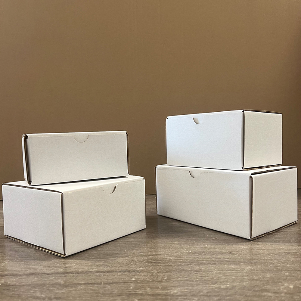 Boîte d'emballage en papier ondulé pliable blanc, 10 pièces/lot, boîte en Carton de mariage pour petites entreprises, boîte de rangement d'emballage, boîte de courrier
