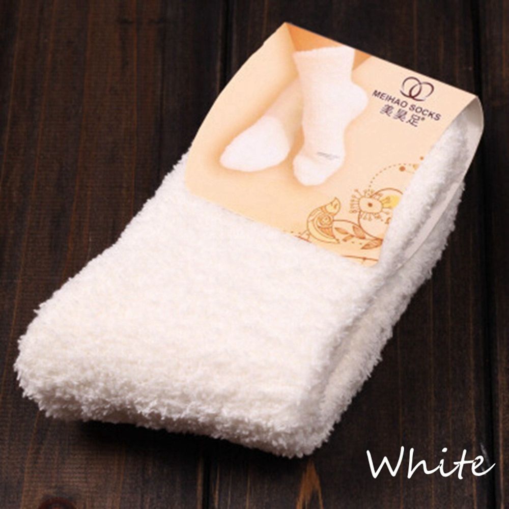 1 paar Winter Herfst Warm Casual Candy Kleur Womens Lady Dikke Coral Fleece Slipper Korte Sokken Fuzzy Kousen Effen sok: white
