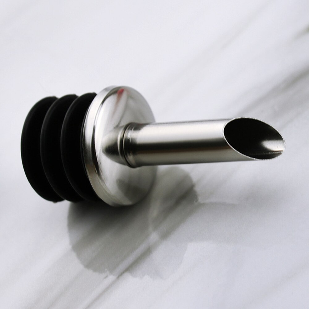 Wine Pourer 2Pcs Stainless Steel Alcohol Liquor Spouts Bottle Dispenser Wine Bottle Stopper With Cap Wine Accessories