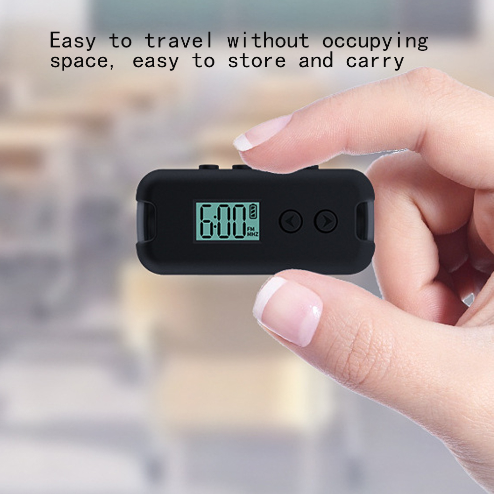 Novo bolso rádio fm portátil mini 50-108mhz receptor de rádio com display lcd 3.5mm fone de ouvido exibição de tempo 2 * fonte de alimentação aaa