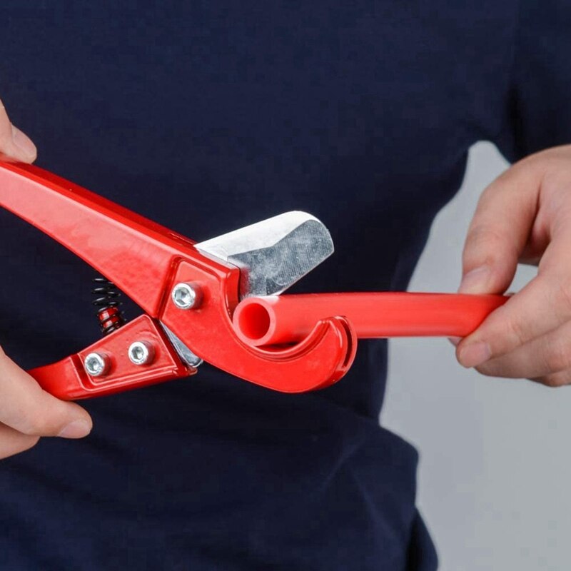 Le coupe-tube pex est utilisé pour couper des tuyaux pex de 1/8-1 pouces, pas des tuyaux en pvc.