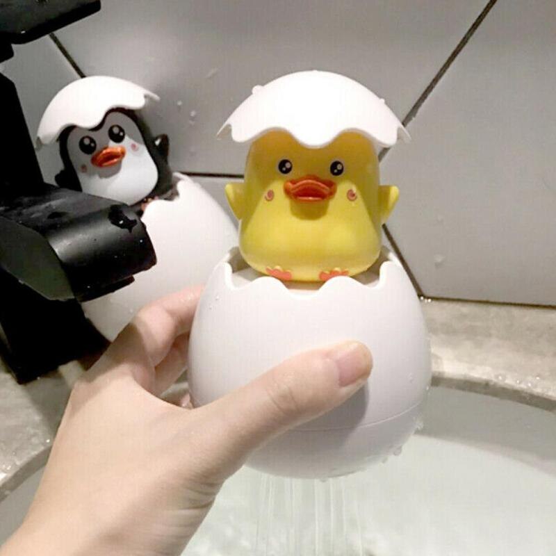 Baby Shower Toy Cute Water Spray Ducklings Penguin Bathroom Sprinkling Children Eggs Swimming Sprinkler Toys Playing Z6B2