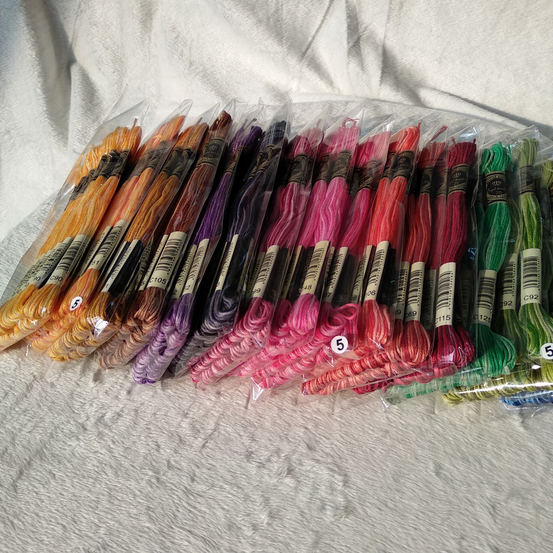 WUYU Royalbroderie Egyptian Long-staple Cotton Cross Stitch Thread Hand Embroidery 18 Space-dyed Colors Knitting Crafts Floss s