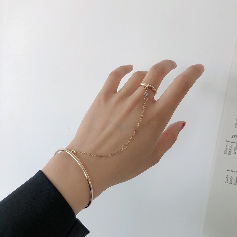 The Female geometric bracelet One-piece back bracelet ring chain Ring chain long metal bracelet party for men and women