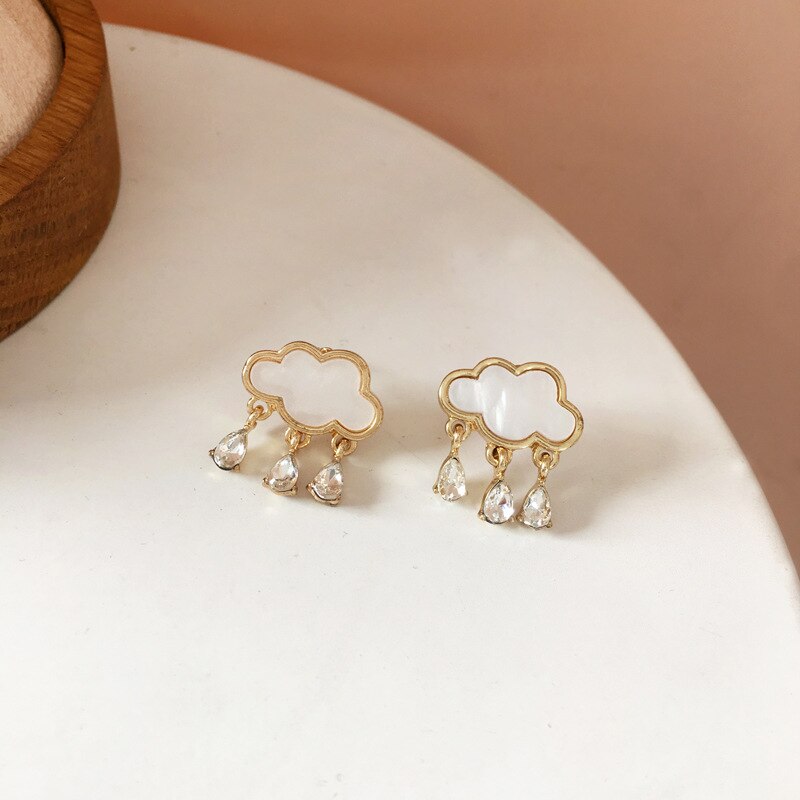 Koreaanse Stijl Witte Wolk Water Stud Oorbellen Voor Vrouwen Crystal Stars Boog Asymmetrie Oorbel Meisje Wedding Party Sieraden: 2