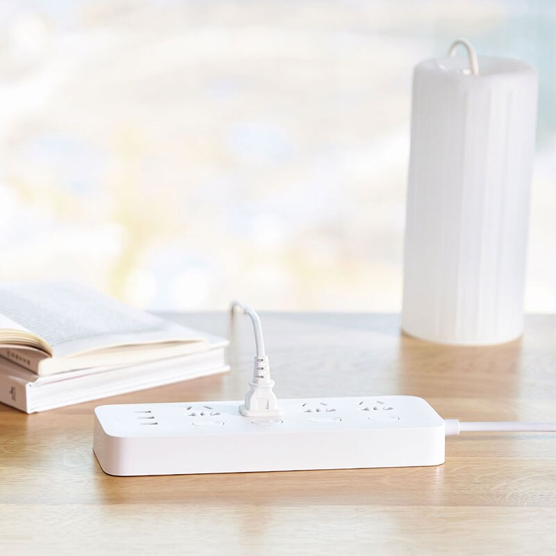 Original Xiaomi Mijia Power Strip 4 Sockets 4 Individual control Switches 5V/2.1A 3 USB port Extension Sockets Charger 2m cable