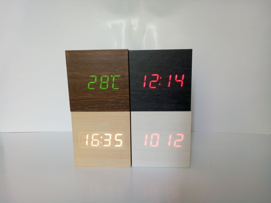 6*6*6cm Square Smart Digital Alarm Clock Smulation Wooden LED Alarm Clock Glow Showing Date temperature Voice Control Clock