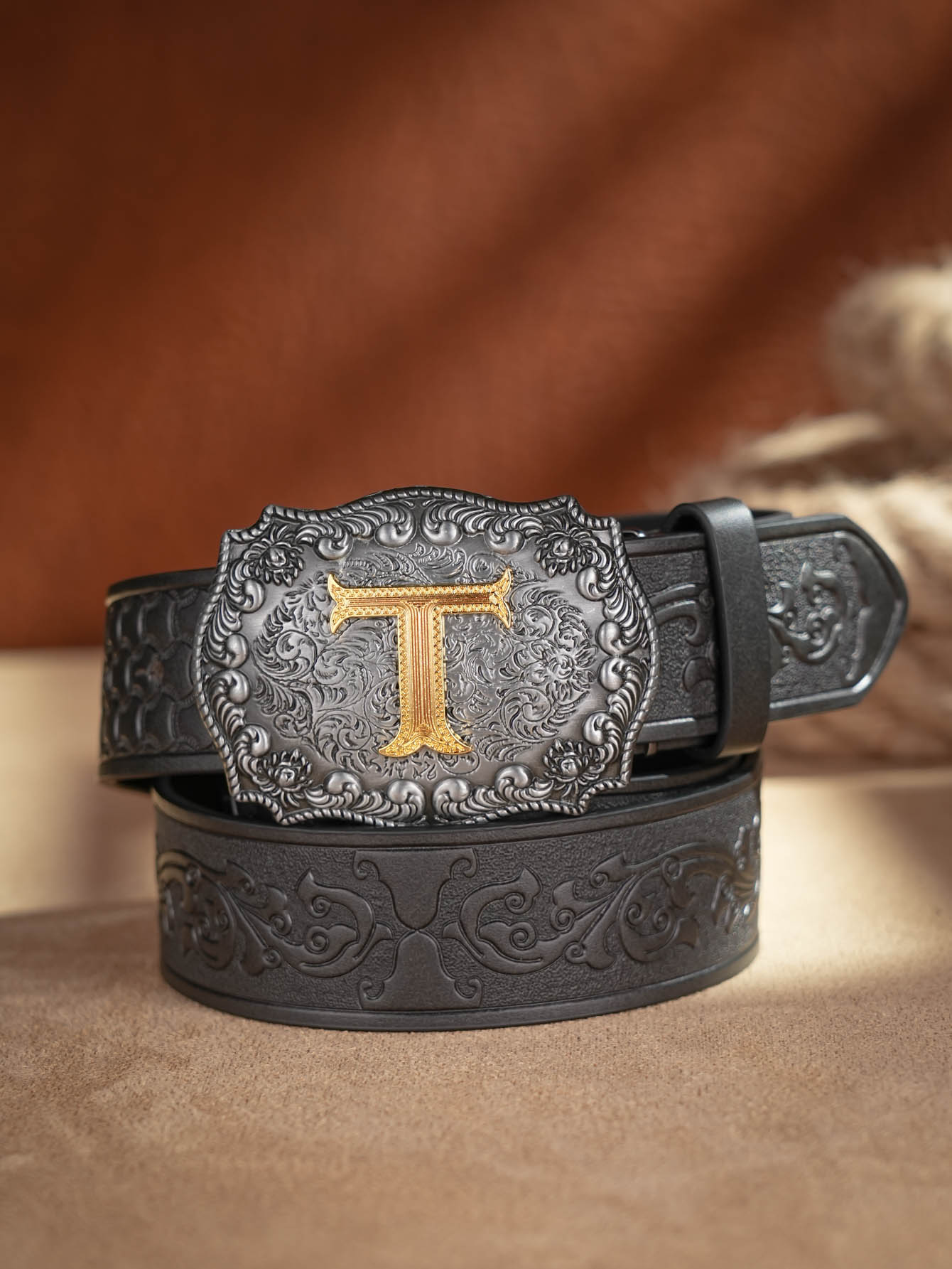 Cinturón de cuero PU de vaquero occidental - Correa de cintura para hombre Decoración de toro con grabado floral para jeans