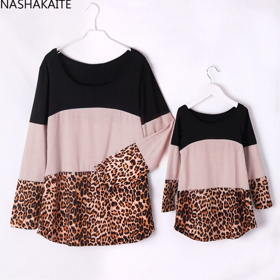 Nashakaite mor og datter tøj langærmet leopard patchwork familie t-shirt familie look mor og mig toppe