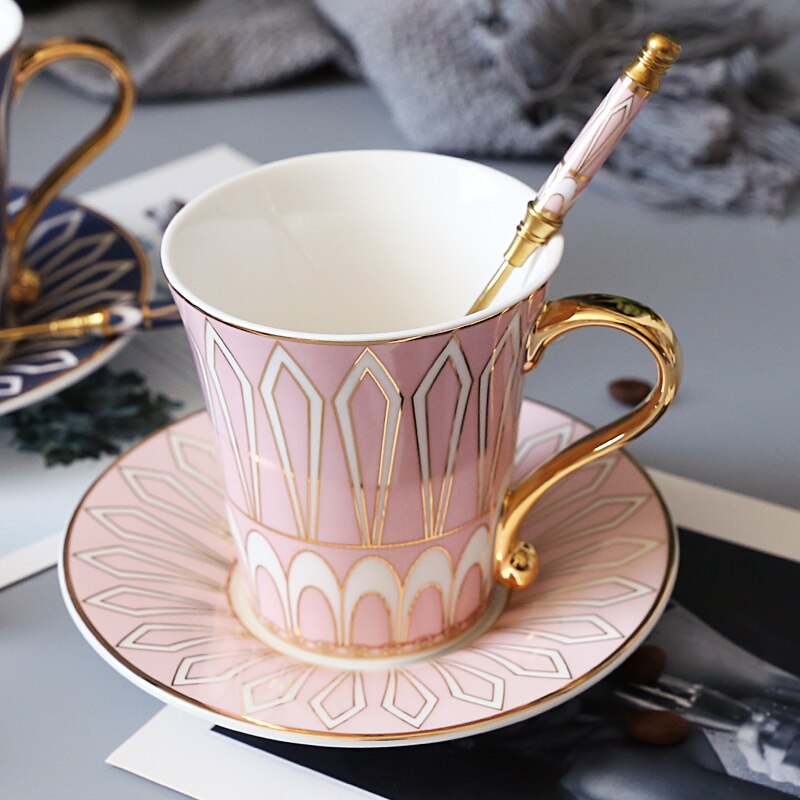 Porcelana Espana taza De café y platillo De lujo real De China De hueso Tazas De Ceramica Creativas porcelana Espresso taza De lujo: A1