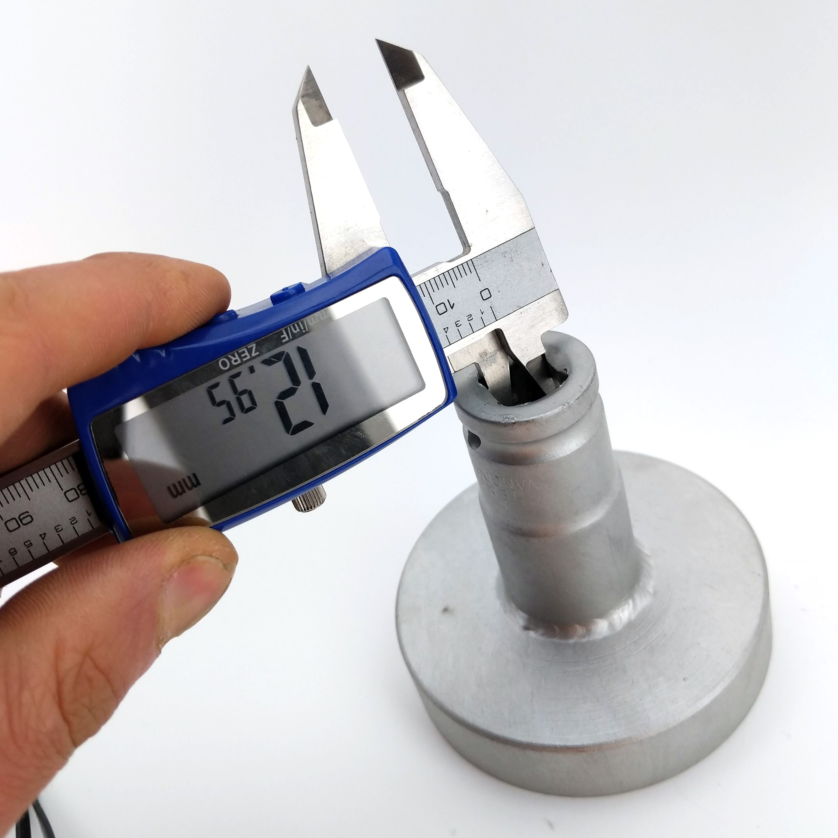 Atype Keg Opening Tool for Commercial Kegs Impa... Grandado