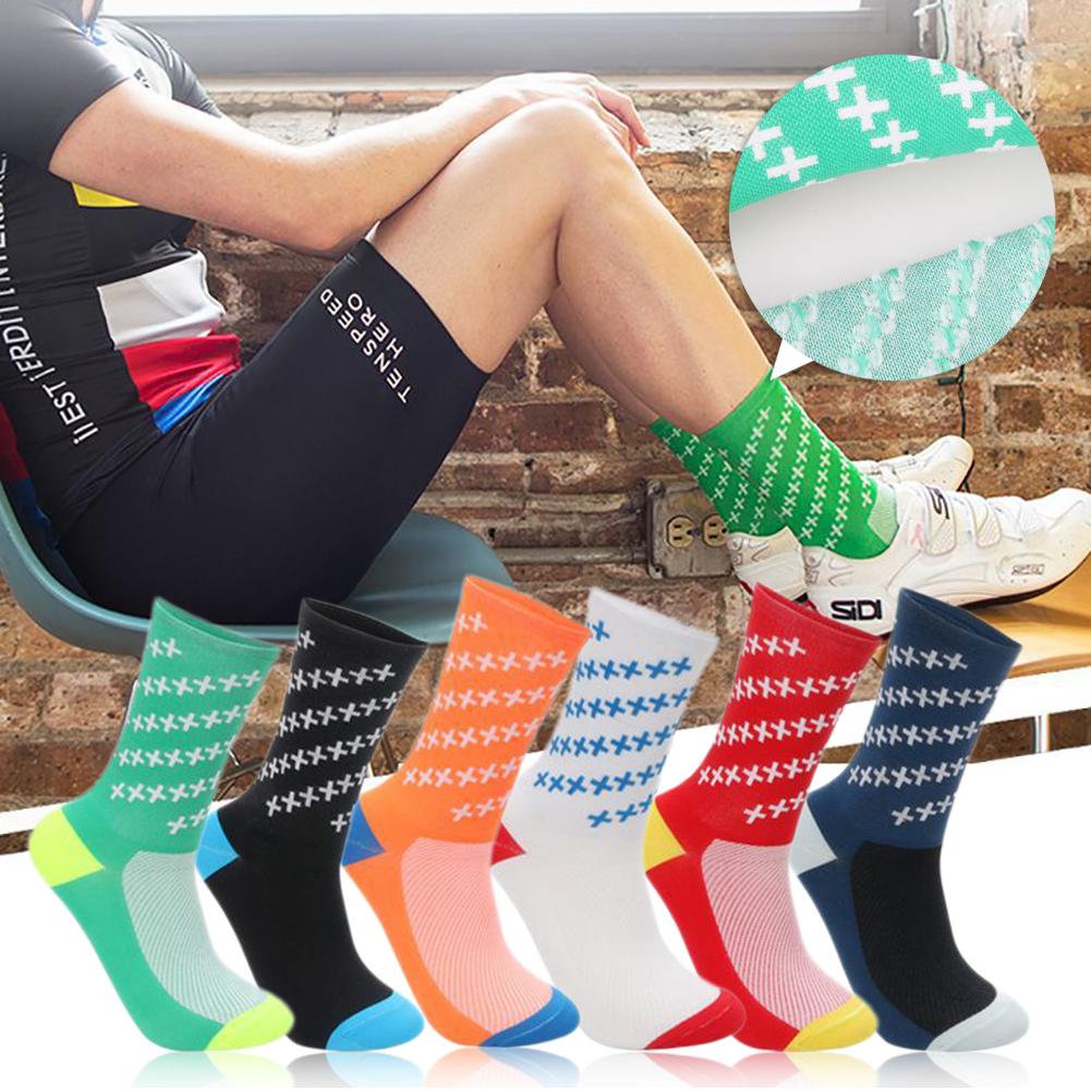 Ausverkauf Radfahren Socken Atmungsaktiv Wicking Füße Schutz Socken Nylon draussen Rennrad Reiten Socken Fahrrad Ausrügestochen