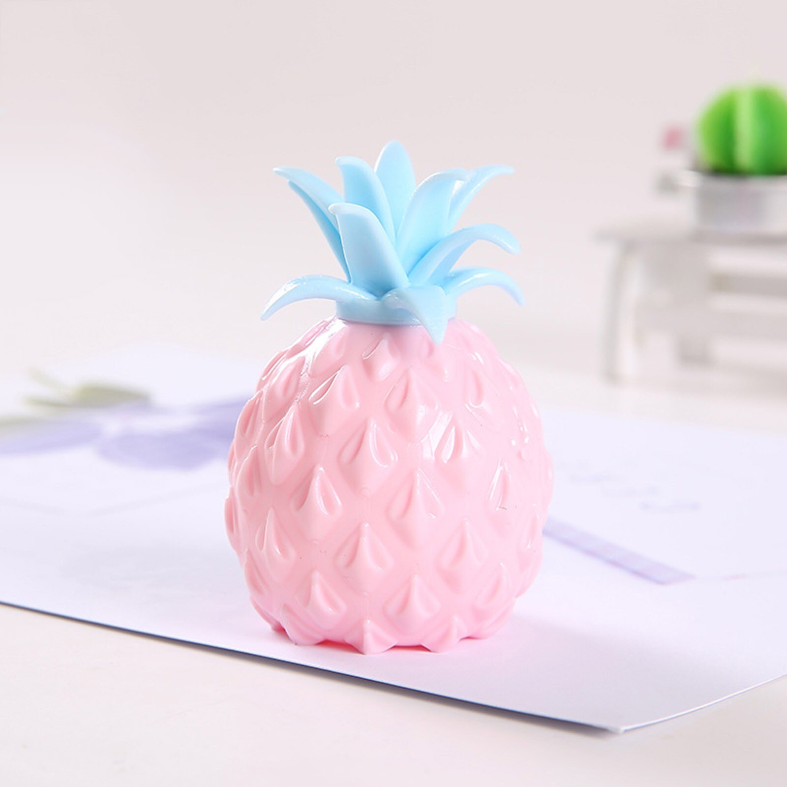 1Pcs Ananas Stress Druif Bal Grappige Gadget Decompressie Speelgoed Voor Kinderen Stress Autisme Hand Pols Squeeze Speelgoed: Roze