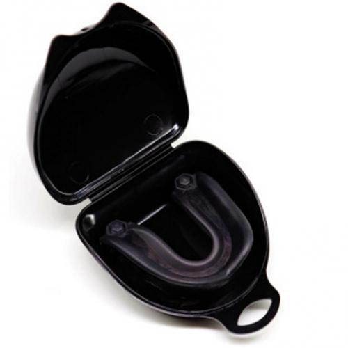 1Pc Duurzaam Tanden Protector Elastische Mond Guard Unperfumed Vormbaar Beschermende Brace Voor Volwassenen Basketbal Boksen: Black B