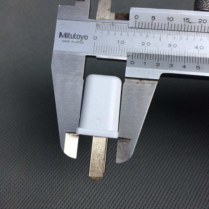 4pcs/lot AC250V6A US/EU to AU/NZ/CN Power Socket Plug Travel Charger Adapter Adaptor for Australia Zealand -