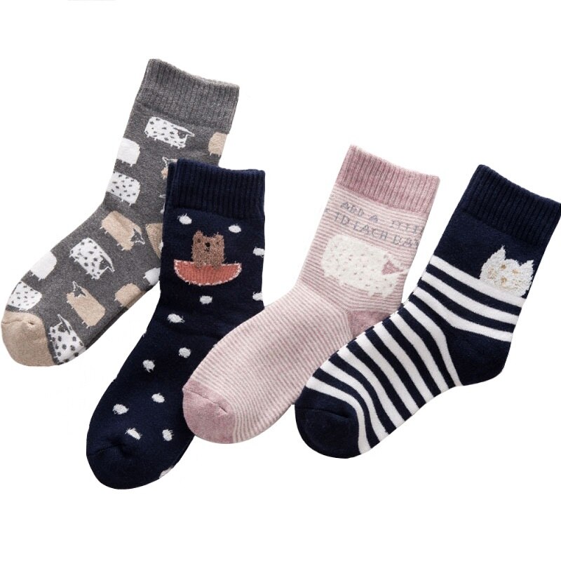 4 par/parti efterår/vinter kvinder tykkere hold varmen sokker 3d dimensionelle tegneseriestrømper sokker åndbare sokker