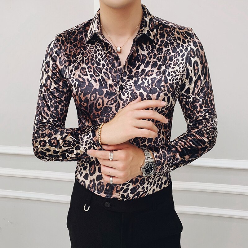 Leopardtrykt herre flannel skjorter festkjole klub outfits slim fit britisk tøj stilfulde skjorter herre fløjl skjorter