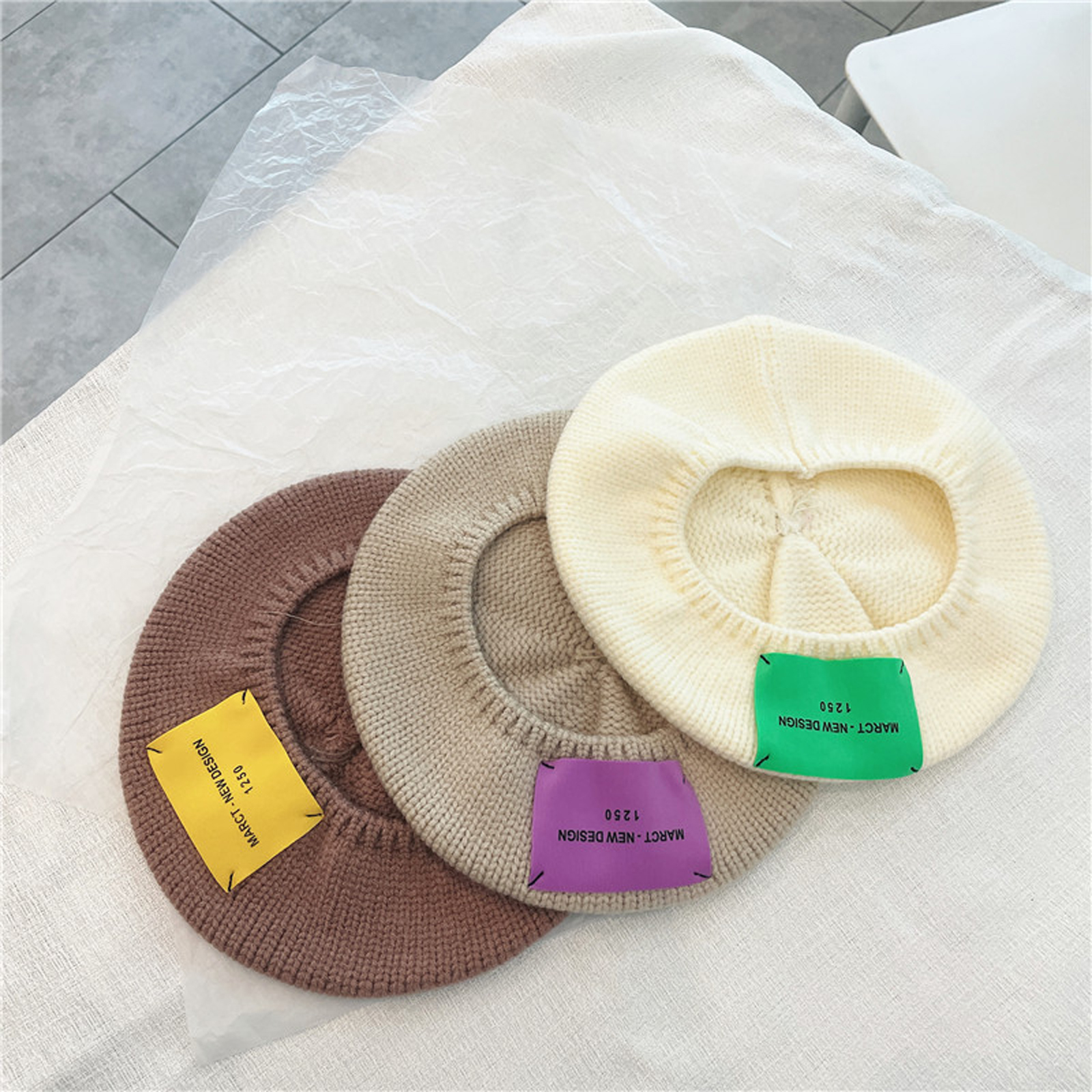 Sombrero de lana para niños, gorros de lana para bebés con patrones de letras, gorro estilo boina, cálido, para otoño e invierno, de 2 a 8 años,