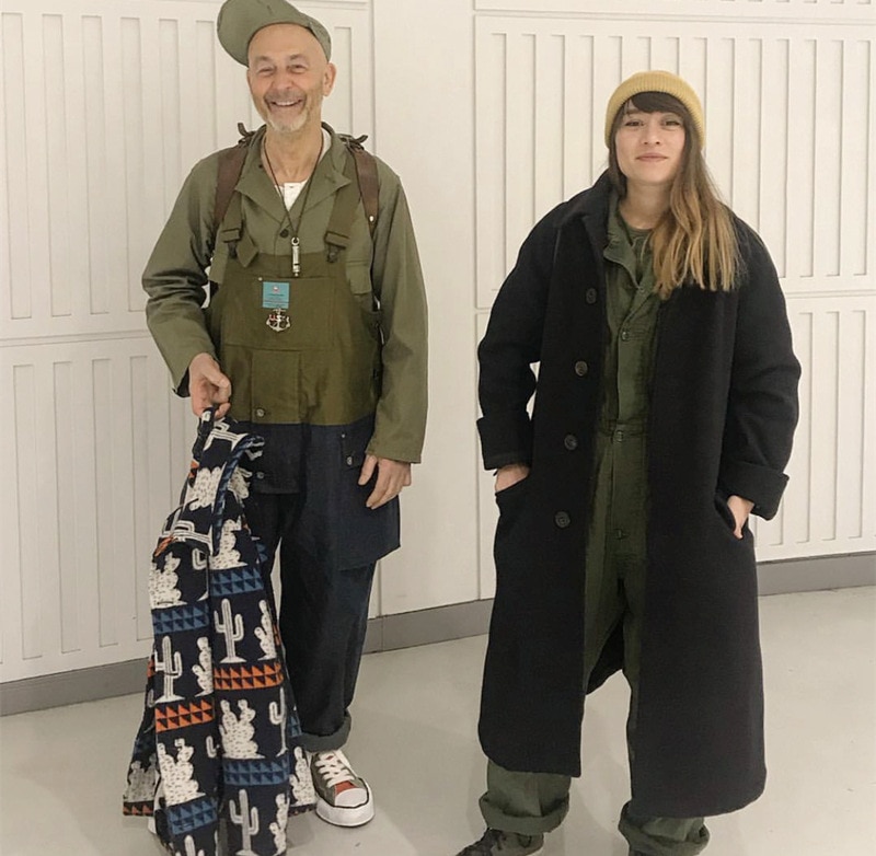 Mies japani pääkatu hip hop haalari housut haalarit cargo housut miehet löysät rento leveä jalka denim splice ruokalappu housut