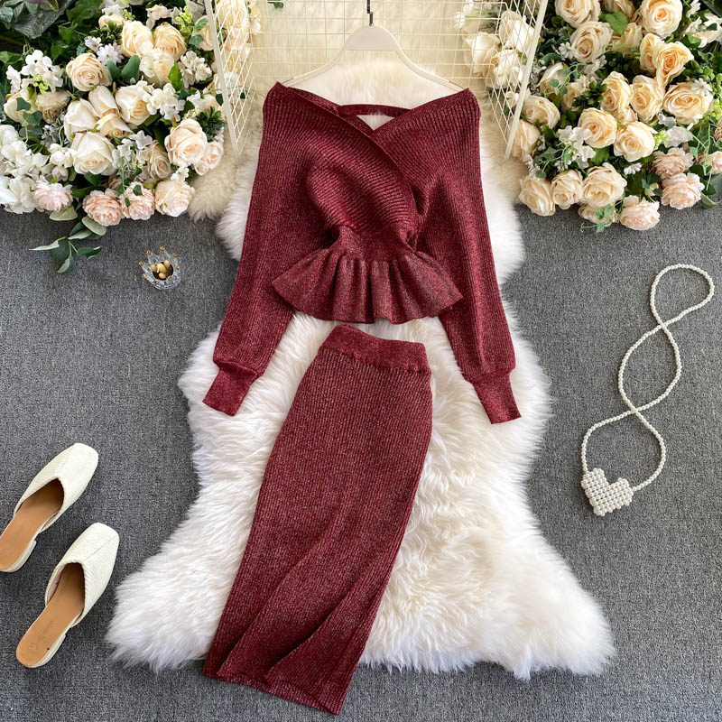 SINGRAIN Autumn Women Shiny Knitting Skirts Sets Lurex Ruffles Long Sleeves Wool Warm Sweater knitted Two Pieces Set Women: wine red