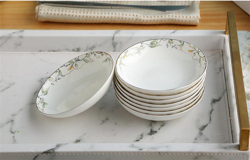 Juego de platos pequeños de porcelana de hueso fino, pintura de hojas y tiras doradas, inmersión de condimentos y plato de clip, bote de sushi de cerámica, 4 pulgadas, 3 uds.