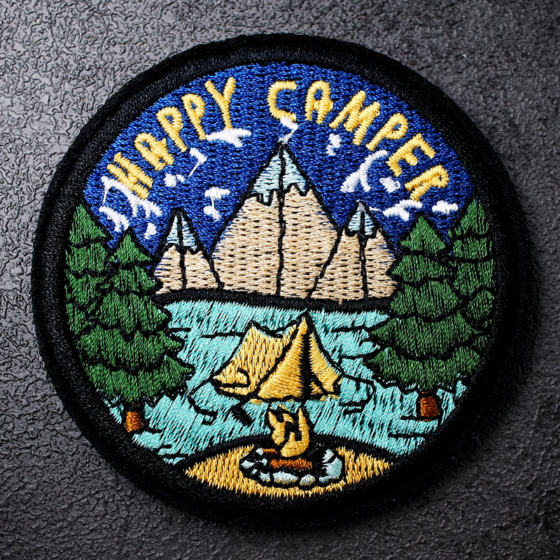 Happy Camper Size:7.7X7.7Cm Doek Patch Geborduurde Applique Naaien Kleding Kleding Accessoires Badges Circulaire