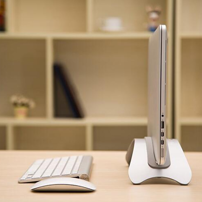 Platzsparender vertikaler laptopständer aus aluminium für den schreibtisch, aufgestellter halter für macbook pro air, 2 stück silicagel-pad