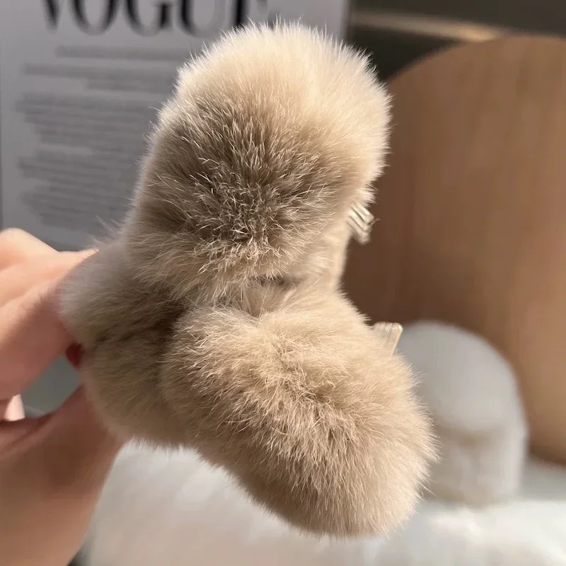 DuoShang automne et hiver loutre fourrure de lapin griffe de cheveux grand carré en peluche pinces à cheveux doux crabe pinces à cheveux femmes accessoires de cheveux