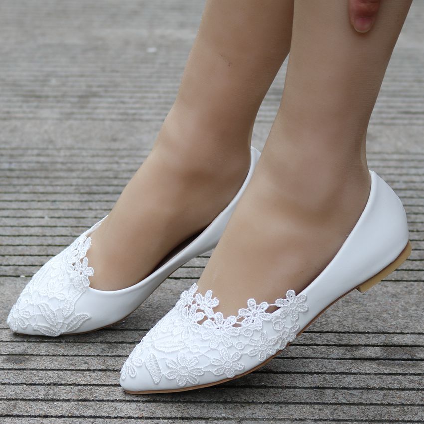Chaussures de mariage en dentelle blanche, plates à bout pointu, grande taille, à talons bas, pour femmes,