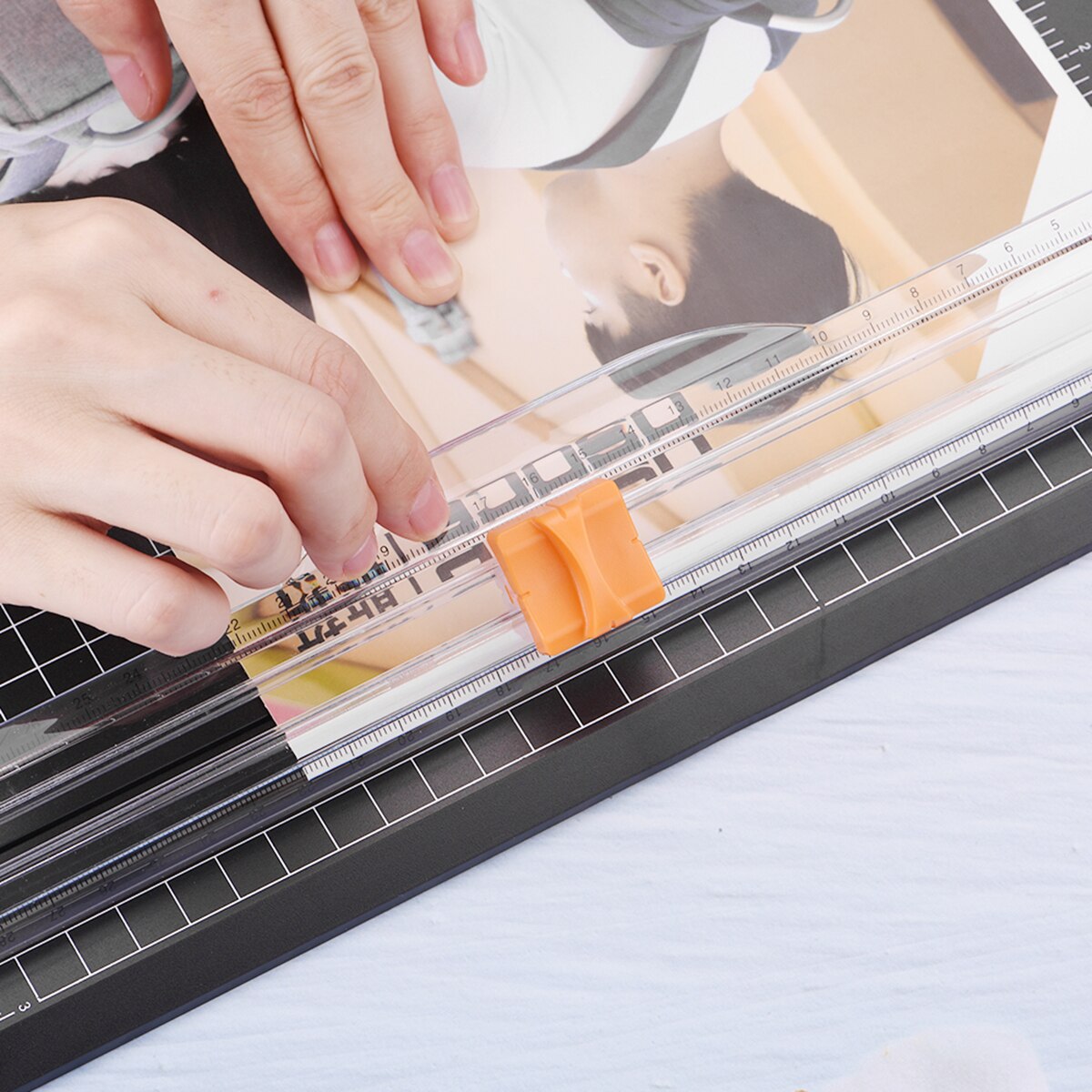 Portable Plastic Paper Trimmer Cutter Photo Cutting Machine School Office Paper Mat Machine Trimmer for A4 Paper