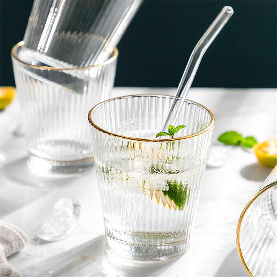 Tre liv ljus lyx nordiska vertikala ränder målade guld dryck juice kopp enkel vatten kopp hushålls kopp vin kopp guld glas