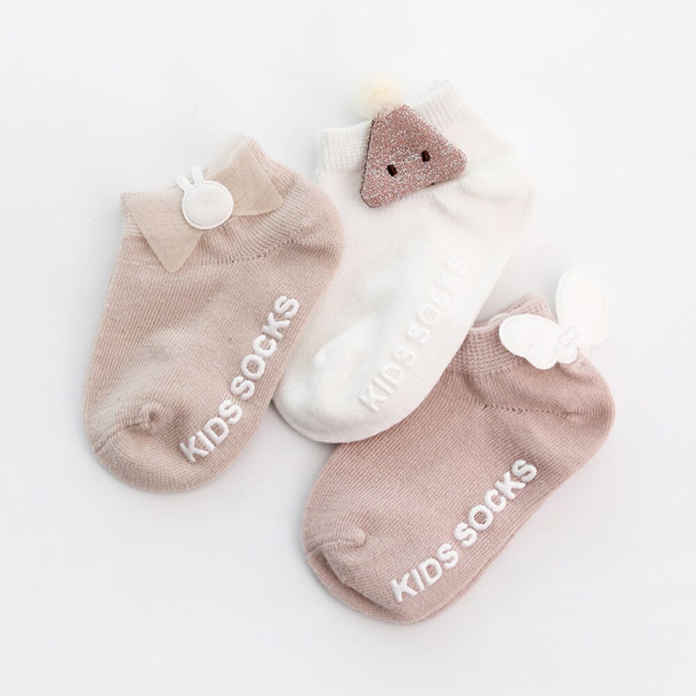 3 Paia/pacco Appena nato Del Cotone Della Caviglia Calzini E Calzettoni bambino anti-Pavimento antiscivolo Calzino Del bambino Delle Ragazze 3D Increspato Bowknot Del Merletto Del Fiore Calzini E Calzettoni principessa: Beige / 1-3 years