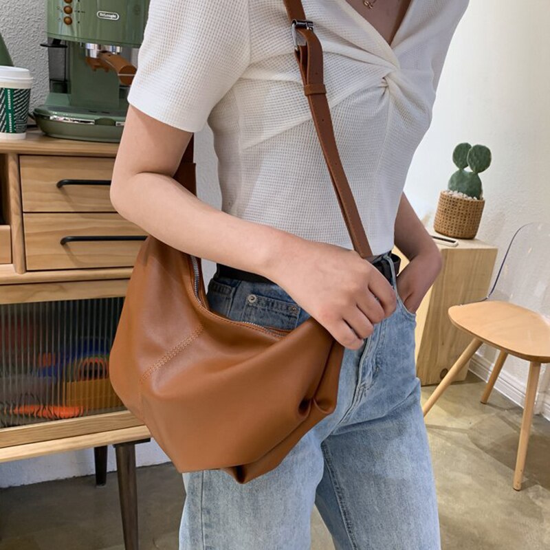 Weibliche Retro PU Leder Umhängetaschen Für Frauen Kleine Schulter Einfache Hobos Tasche Dame Telefon Handtaschen Und Geldbörsen: Dark Brown