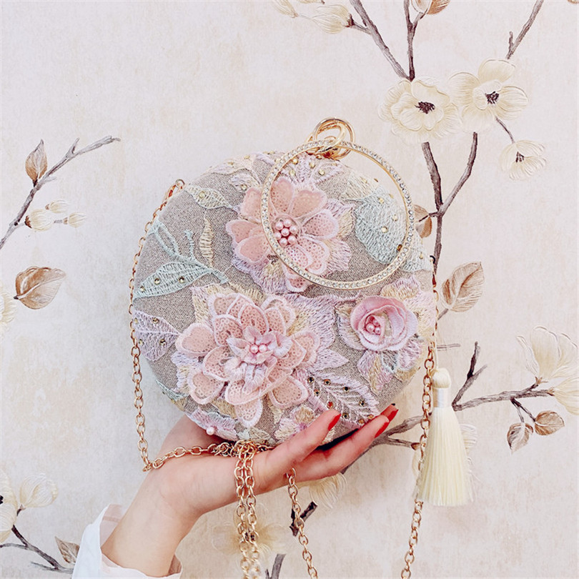 Vrouwen Borduren Bloemen Avondtasje Creatieve Dames Handtas Luxe Pearl Clutch Tassen Ronde Ketting Messener Tassen: Beige