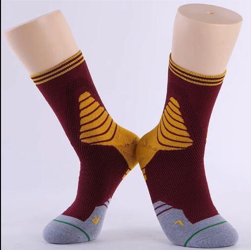 super star basketball socks, casual socks, comfortable, breathable and durable: Gray