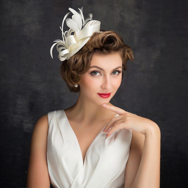 Offre spéciale blanc plume ruban mariée chapeaux mariage chapeau femmes Bow mariée coiffe Acsessoire pour cheveux