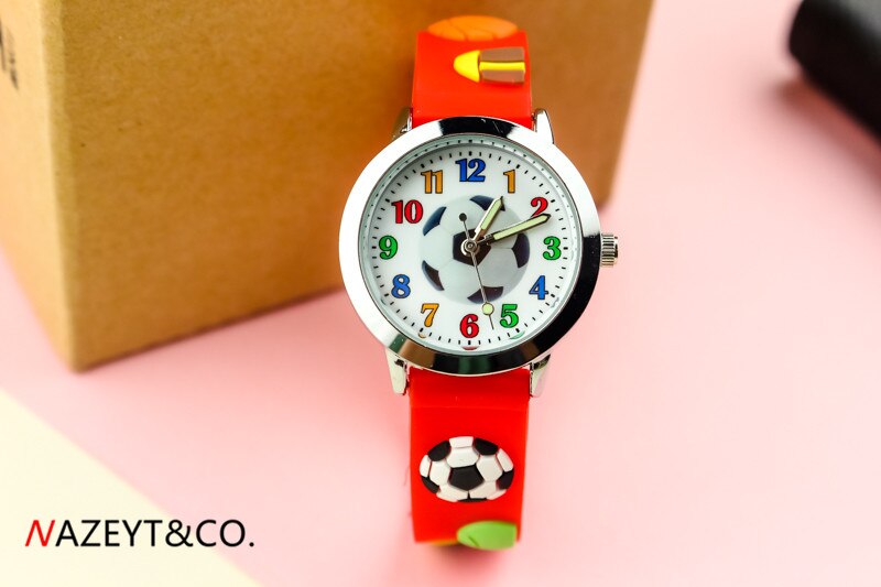 Top Selling Kinderen Siliconen 3D Football Quartz Horloge Met Lichtgevende Handen Sport Colock: red