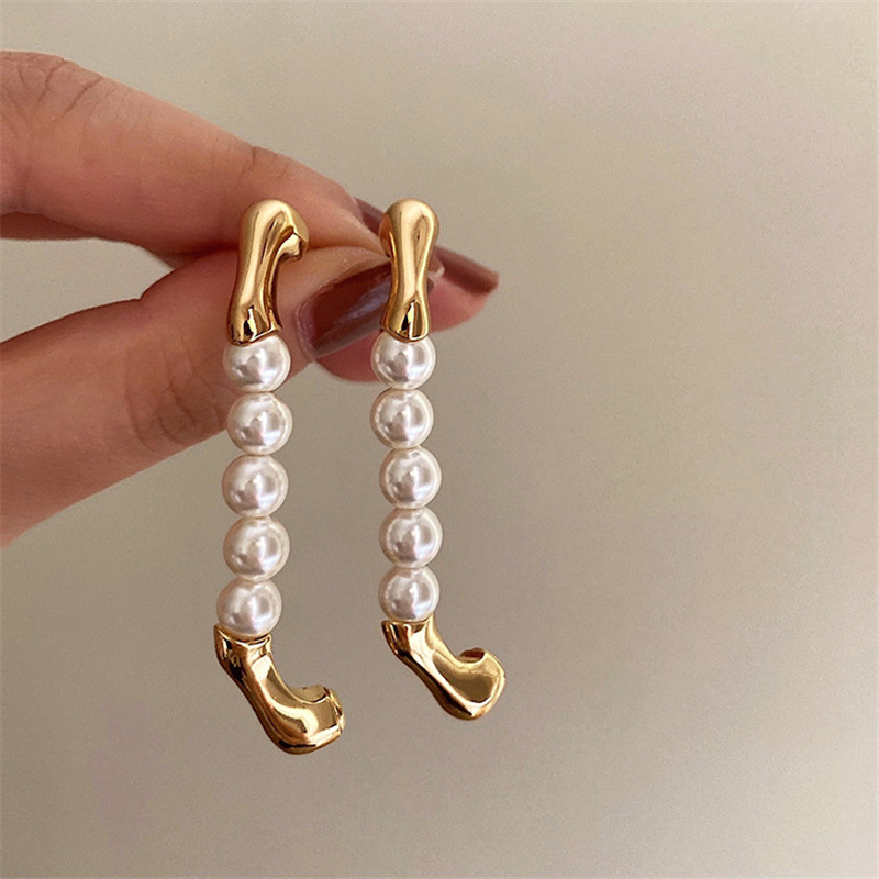 YANGLIUJIA Pendientes de perlas de metal Estilo europeo y americano Pendientes de tuerca de con personalidad Accesorios de boda de viaje para chica