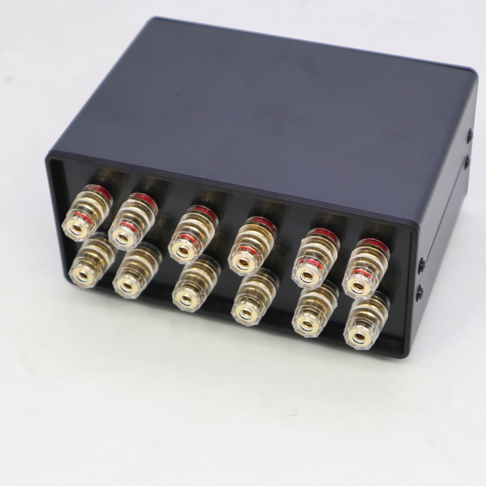 XLR22 Audio Versterker 2 Ingang 1 Uitgang/1 In 2 Out 2 Audio Switcher Versterker Luidspreker Schakelaar Converter Out selector