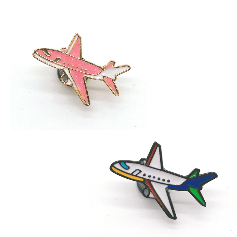 Spille per aereo aereo Spille da bavero smaltate Giacca Demin Spille da viaggio Borsa Cappello Distintivi Gioielli Regalo per coppia: Rhodium placcato