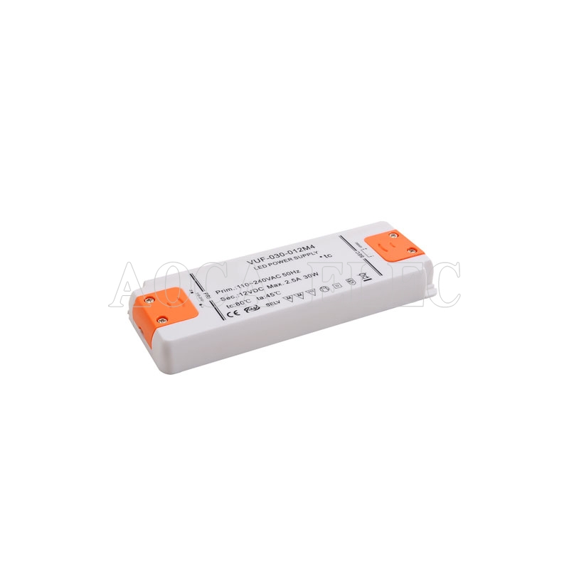 12 volts alimentation 12 V LED pilote 20W 30W 40W 50W 60W AC 110V 220V à 12 V DC transformateur d'éclairage adaptateur pour LED bande CCTV
